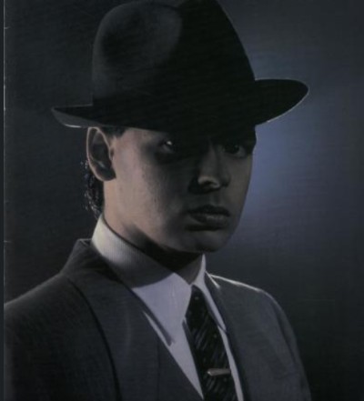 R1176 – GARY NUMAN: THOSE 1982 SINGLES a discussion with Chris Fielding, front man of Tubeway Days